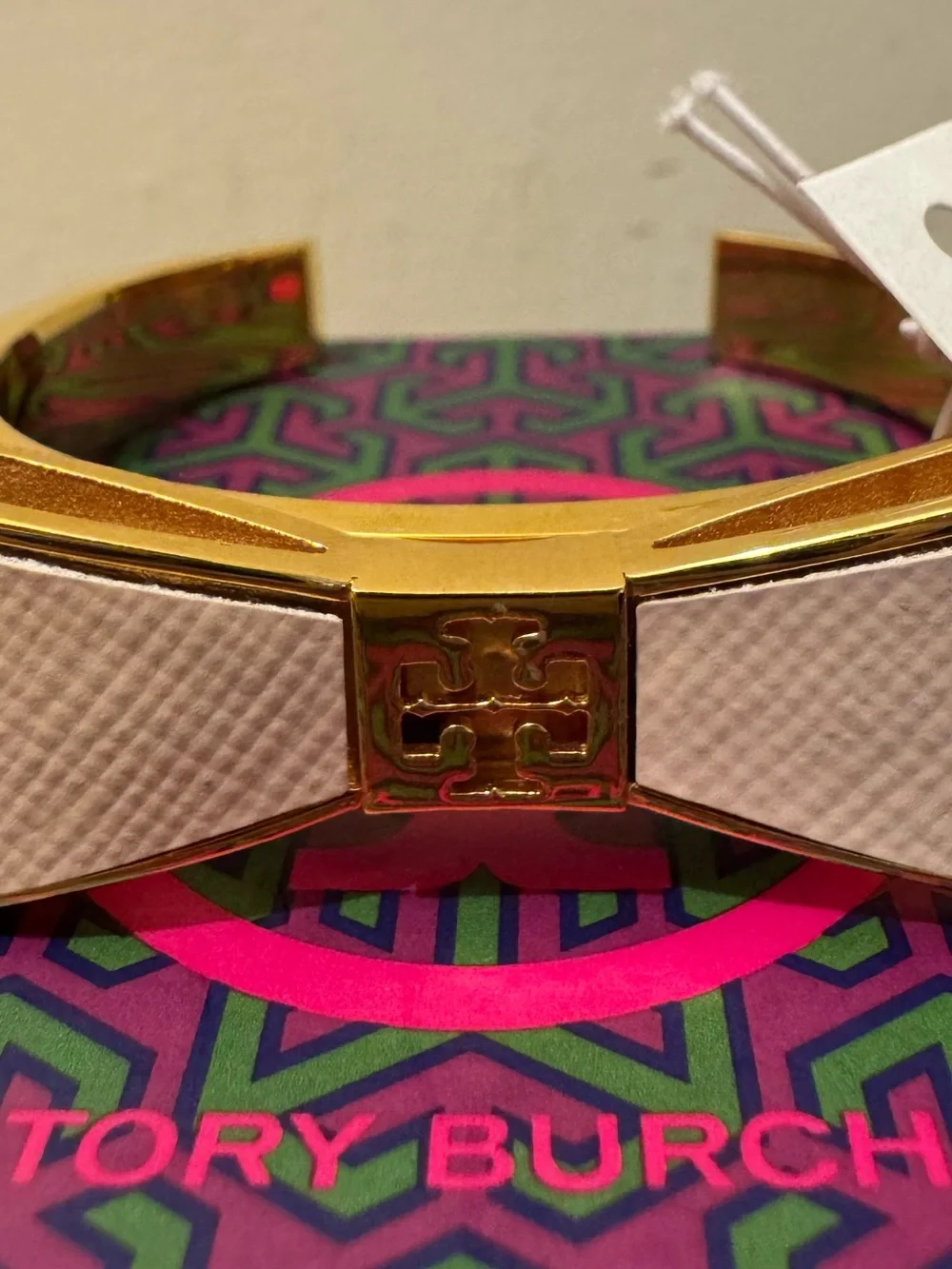 NWT Tory Burch Bow Leather Cuff Bracelet - Complete Gift Set
